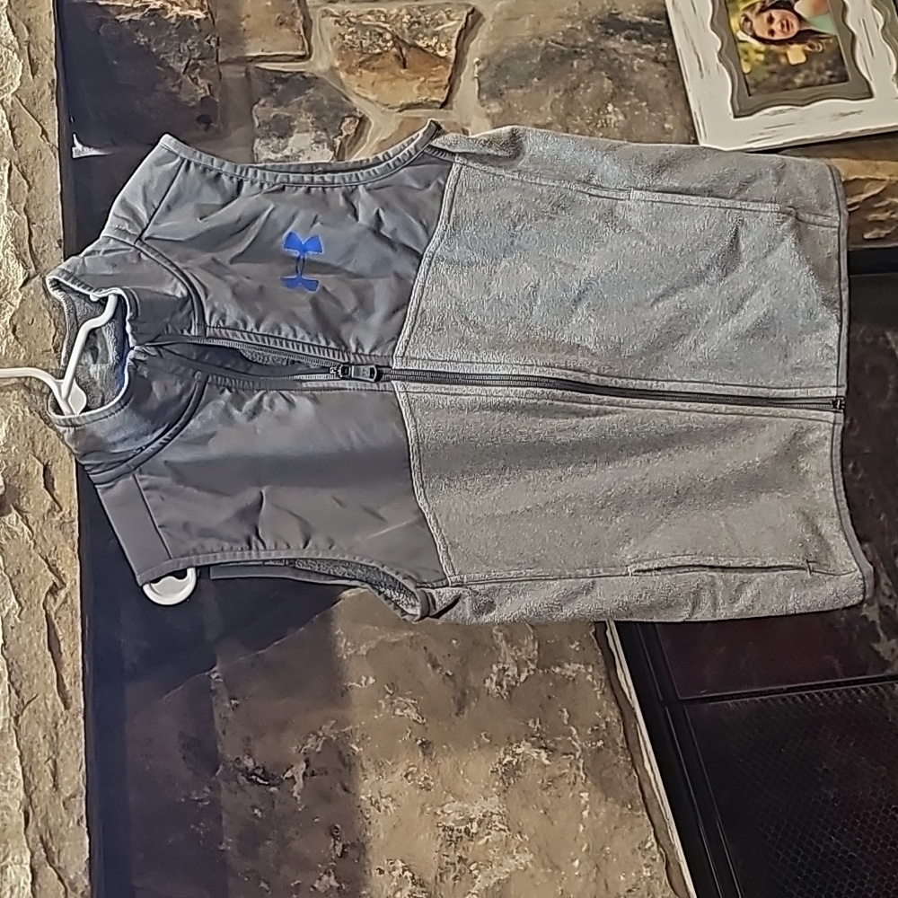 GUC Underarmour Coldgear Vest YMD